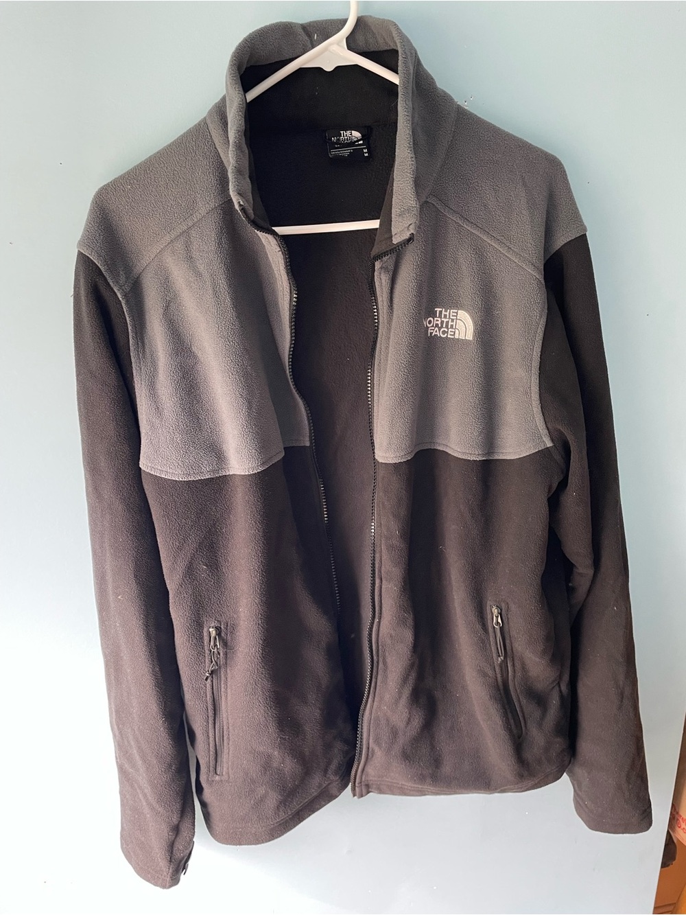 The North Face Men’s Two-Tone Gray and Black Fleece Jacket